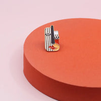 Abstract face 1 Pin
