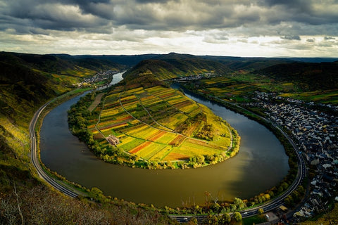 Bremm in Mosel by Phillip on Unsplash
