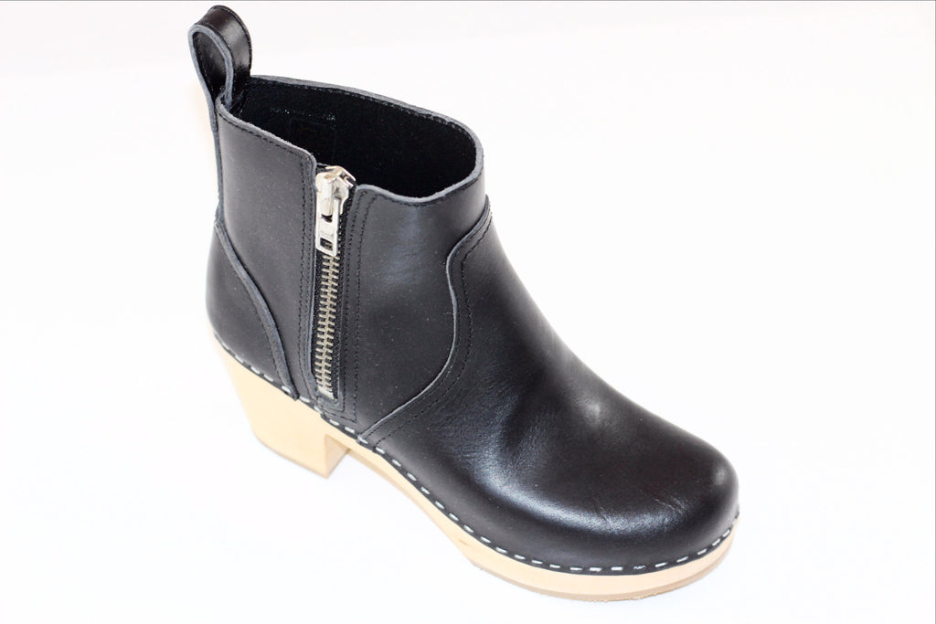 black clog boots