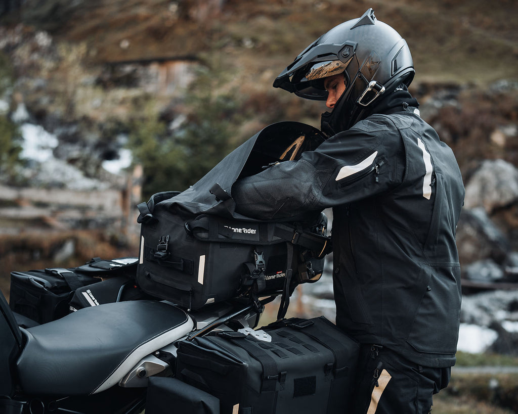 Overlander Bag Ultimate Bag for motorcycle adventures