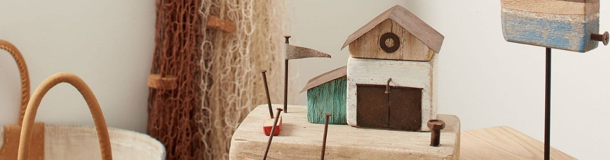 Wooden Houses/rustic Houses -  in 2023  Small wooden house, Driftwood  crafts, Beach crafts