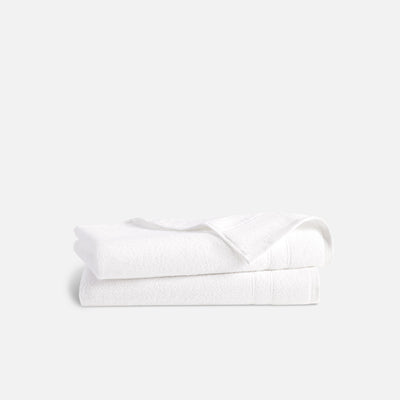 https://cdn.shopify.com/s/files/1/0951/7126/files/BKL_23-05_Bath_Classic_HandTowel_White_1x_WOgrey_400x_crop_center.jpg?v=1695313588