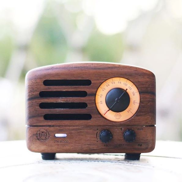 mini retro speaker