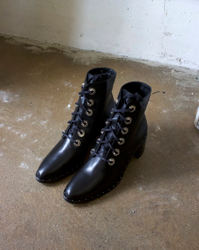 freda salvador lace up boots