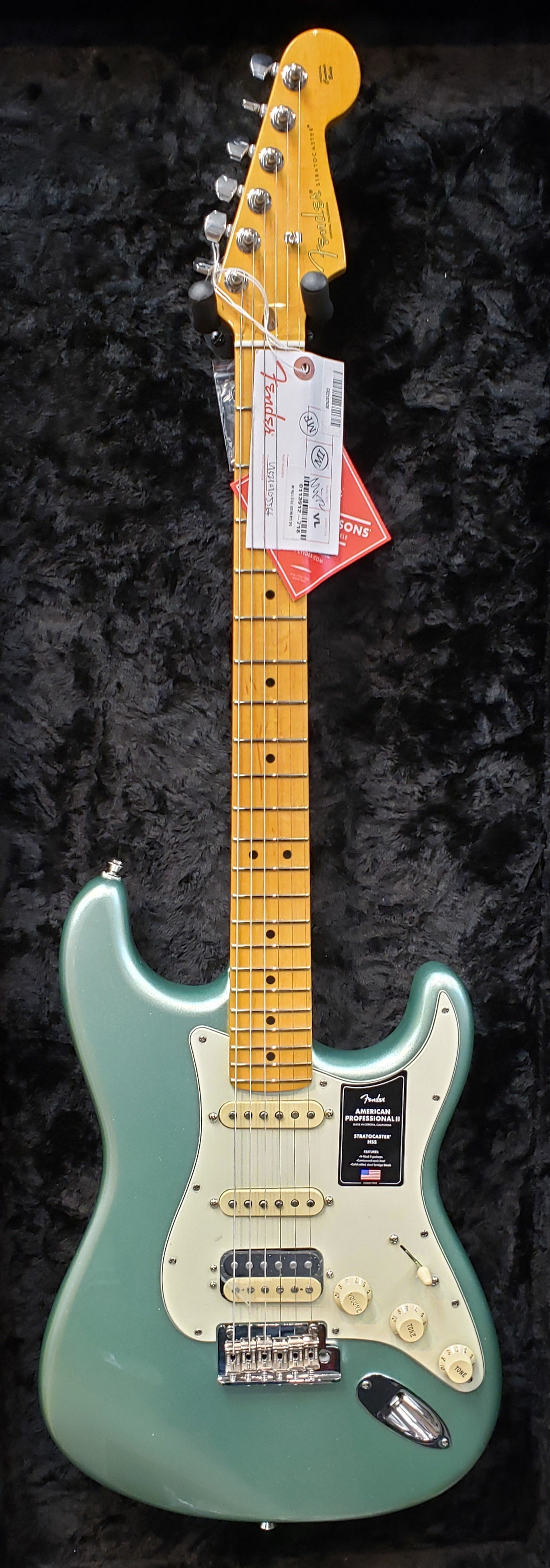 Fender American Professional II Stratocaster HSS Maple Fingerboard