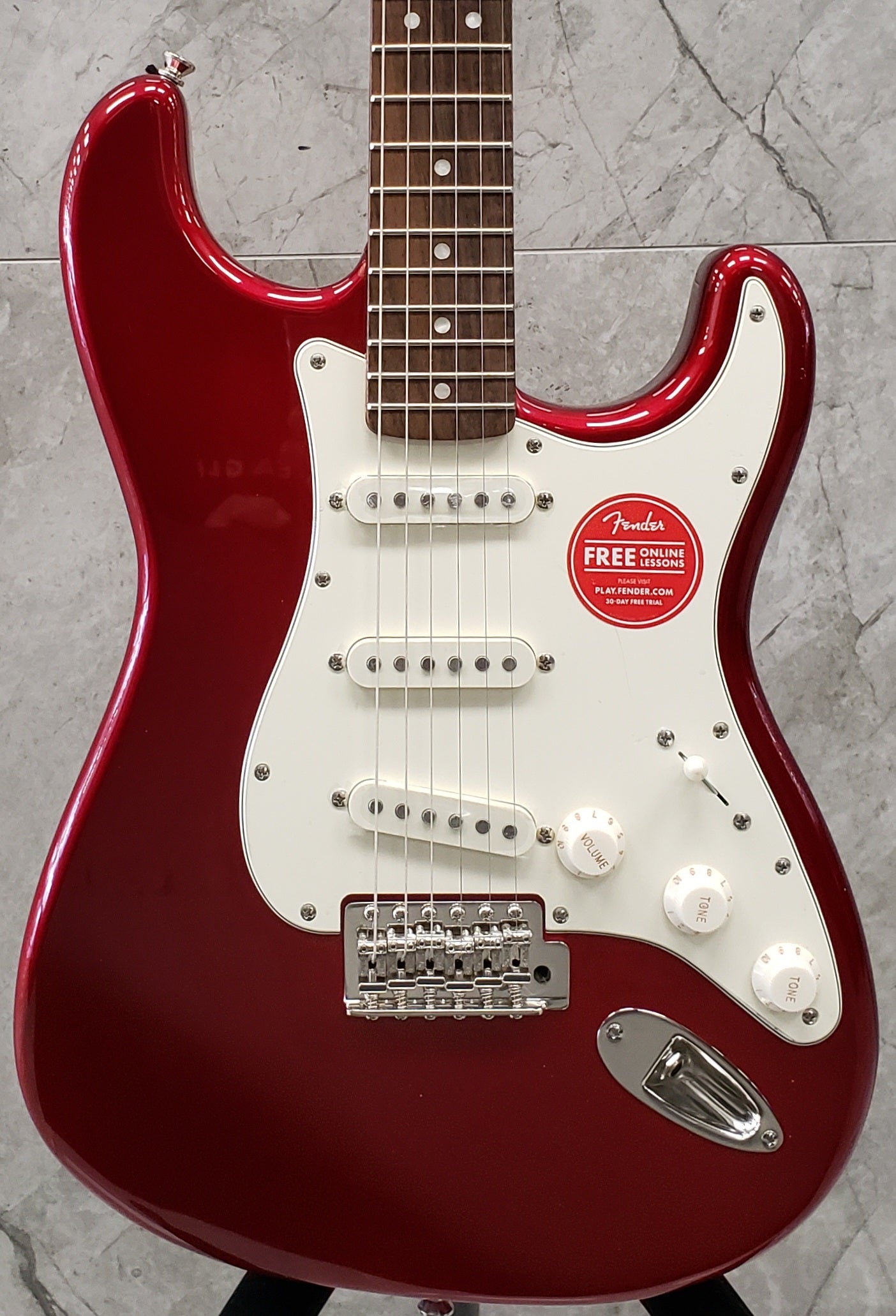 squier stratocaster candy apple red