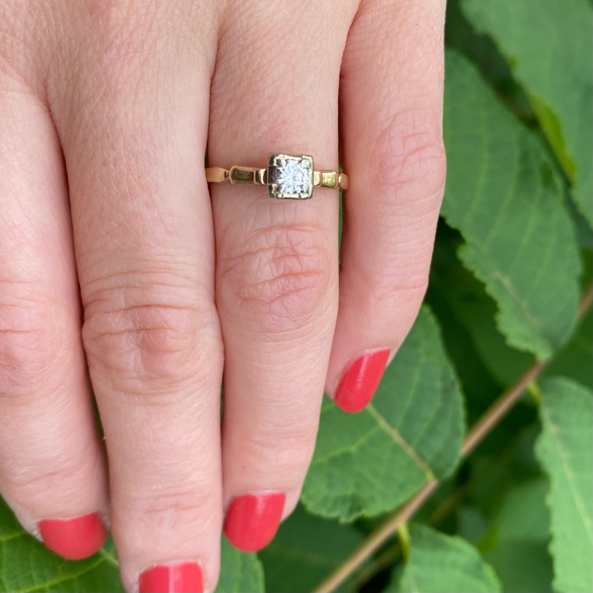 Vintage Diamond Solitaire Engagement Ring in Gold