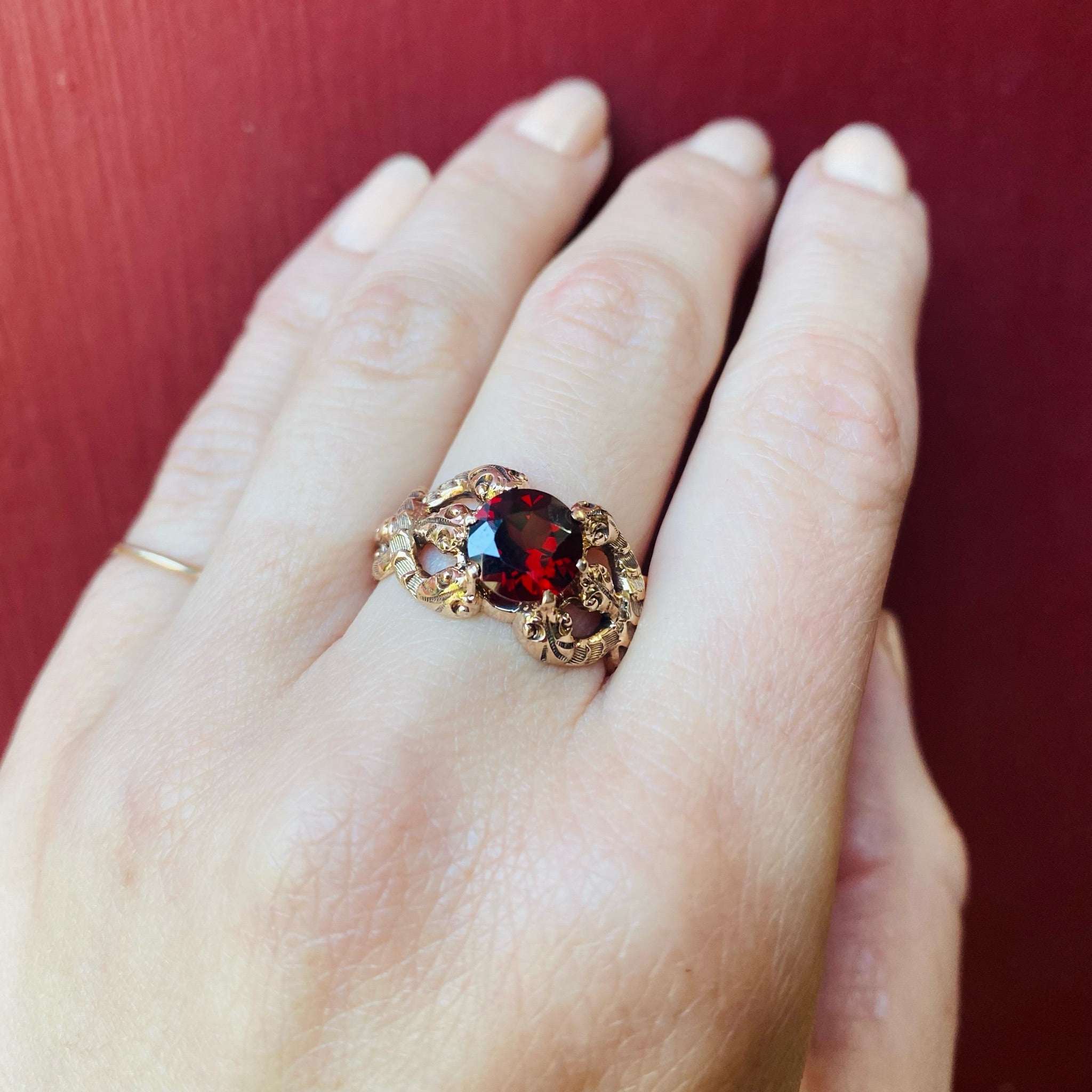 Six Snake Victorian Ring with Garnet in Rose Gold