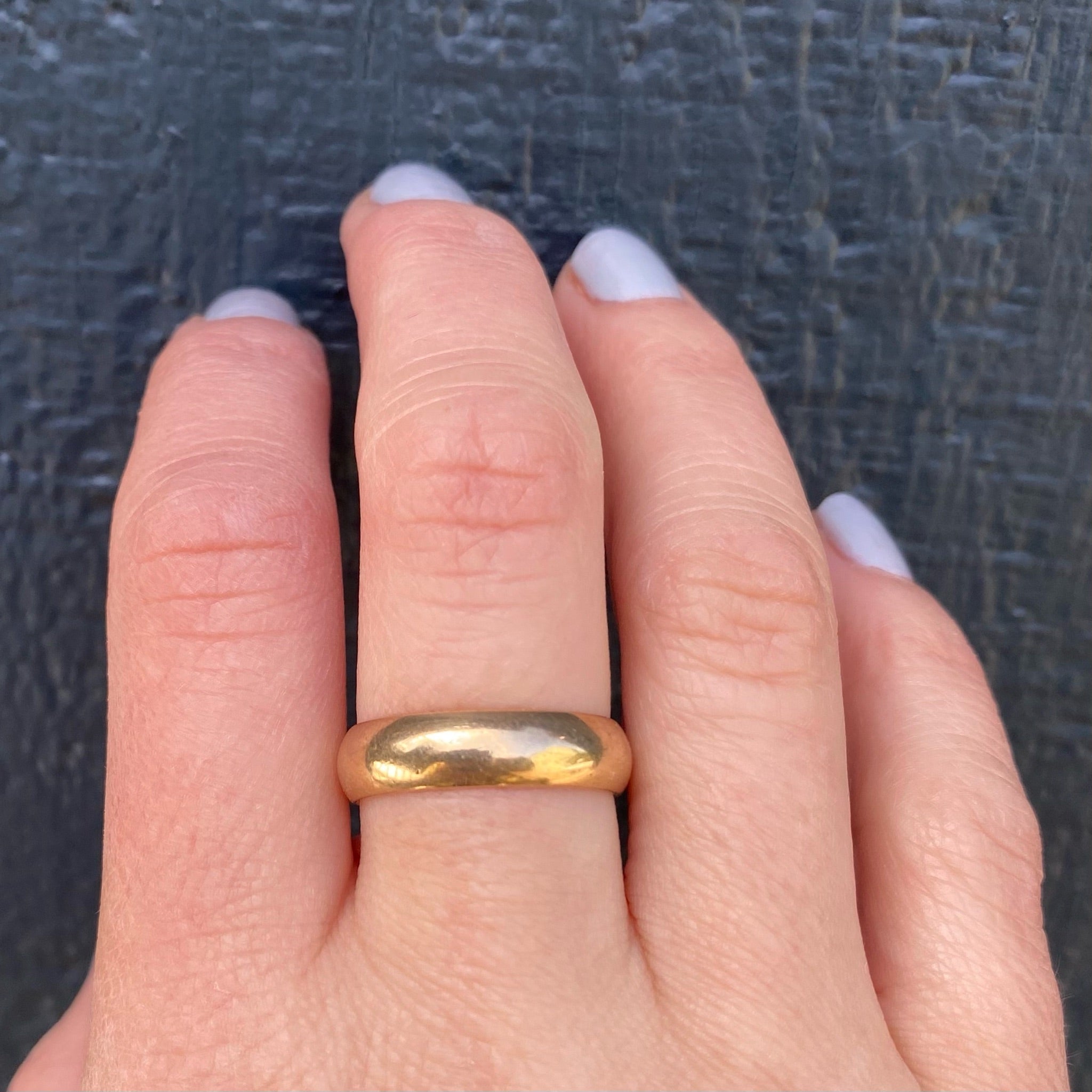 Curvy Half Round Vintage Gold Wedding Band