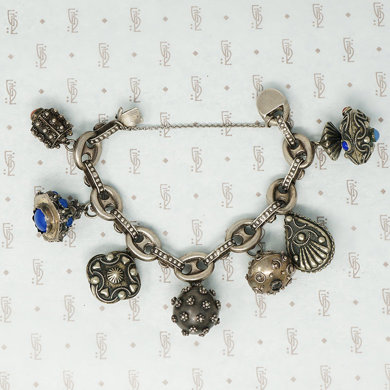 Wonderful Western Bracelet with Particularly Fine Charms