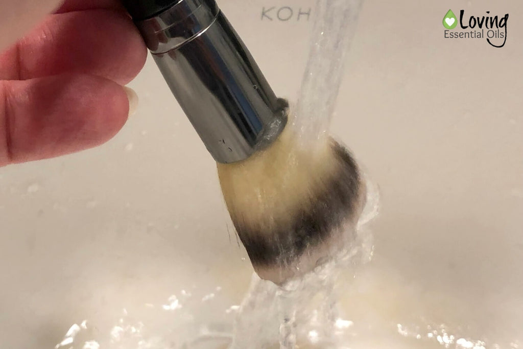 How to Clean Makeup Brushes - Recipes with Essential Oils