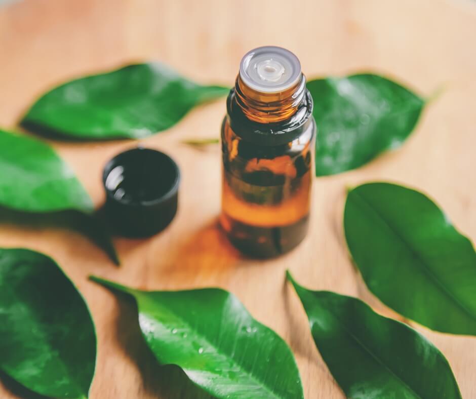 Tea tree and lemon essential oil uses