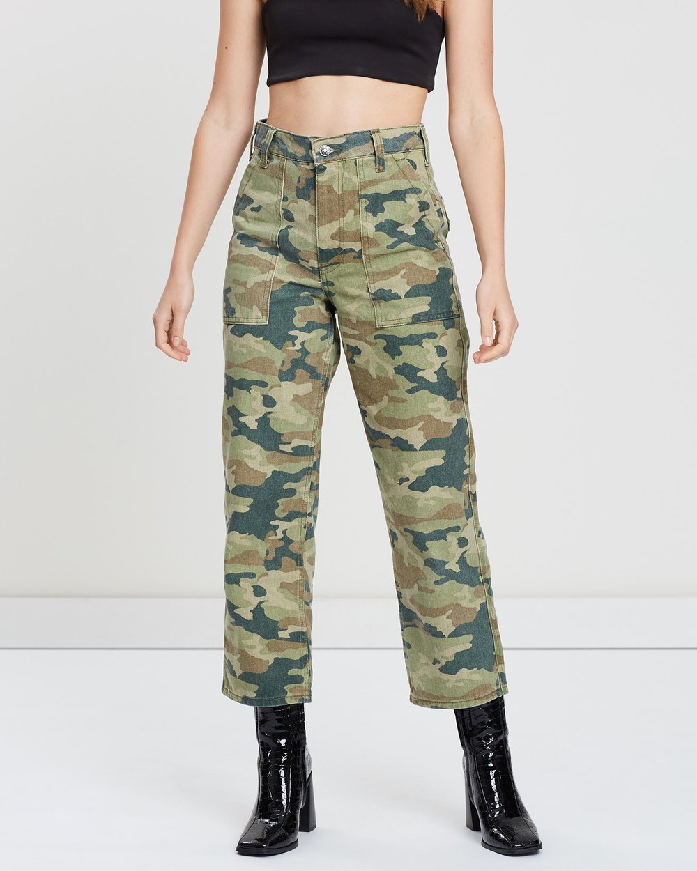 FREE PEOPLE: REMY CAMO CROPPED PANTS – 85 86 eightyfiveightysix
