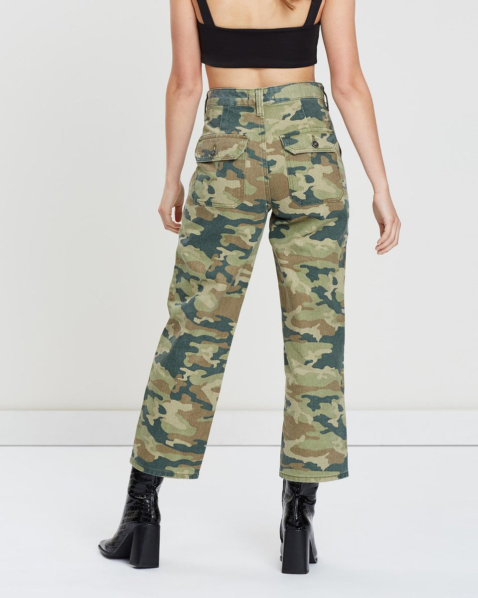 FREE PEOPLE: REMY CAMO CROPPED PANTS – 85 86 eightyfiveightysix