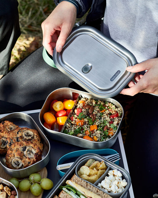 https://cdn.shopify.com/s/files/1/0957/0496/files/black-blum-stainless-steel-lunch-box-large-open-salad.jpg?v=1695021409&width=533