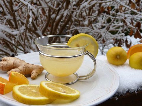 Fresh lemon juice as natural acne remedy - Soap.Club