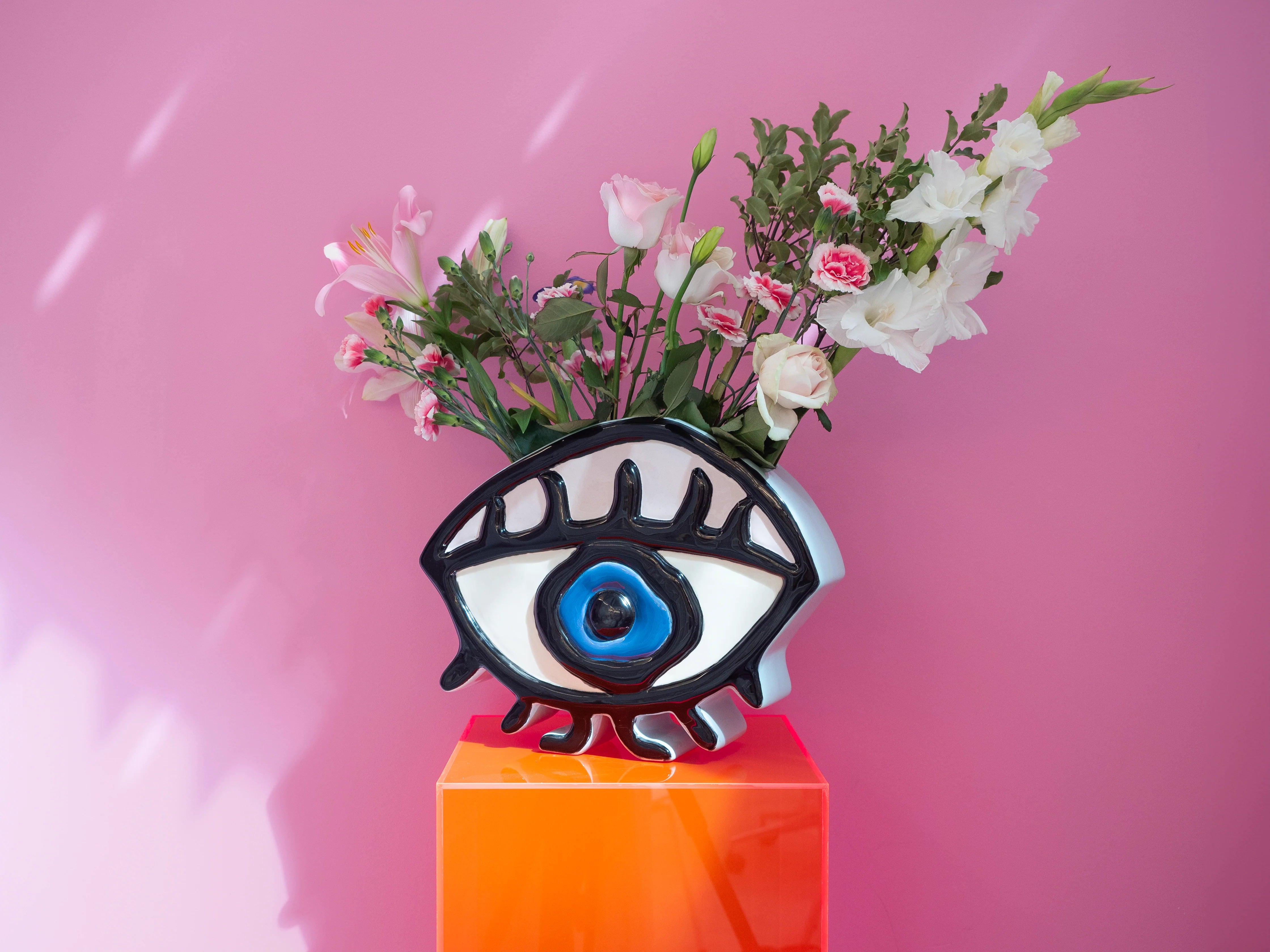 Eye Vase
