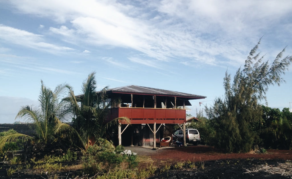 Hawaiian Air bnb with Volcano View from your bed