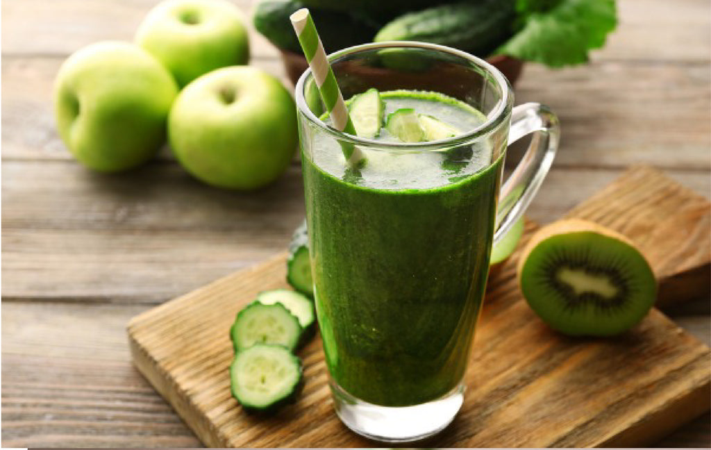 Delicious Green Smoothie Recipe with Banana Mango and Spinach