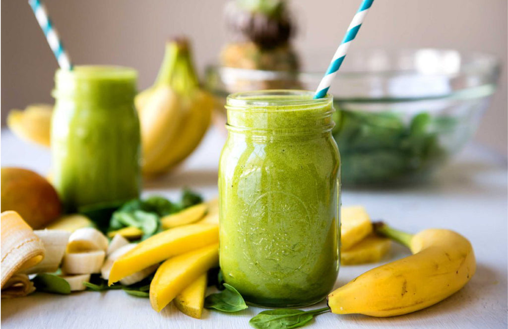 Delicious Green Smoothie Recipe with Banana Mango and Spinach