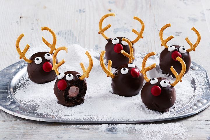 Chocolate Reindeer Truffles for Christmas