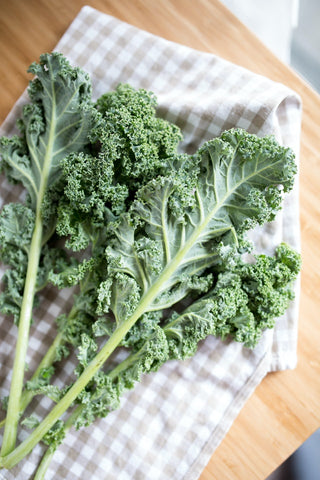 organic kale- O2 Living blog makers of organic cold-pressed fruit and vegetable Living Juice