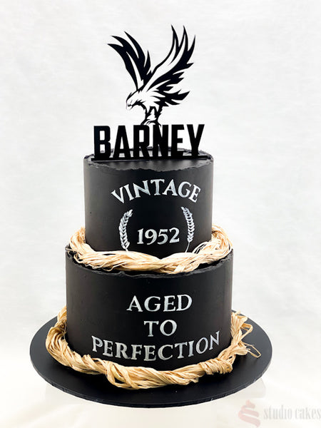 Black chalkboard cake design by Studio Cakes