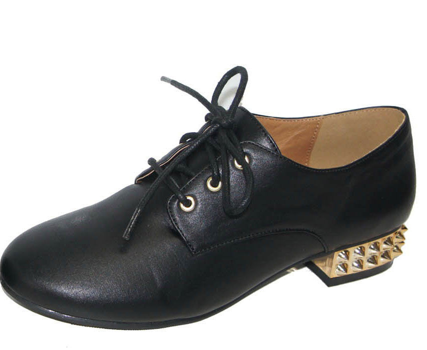 Ossie-01x Studded Spike Lace Up Oxford Flat