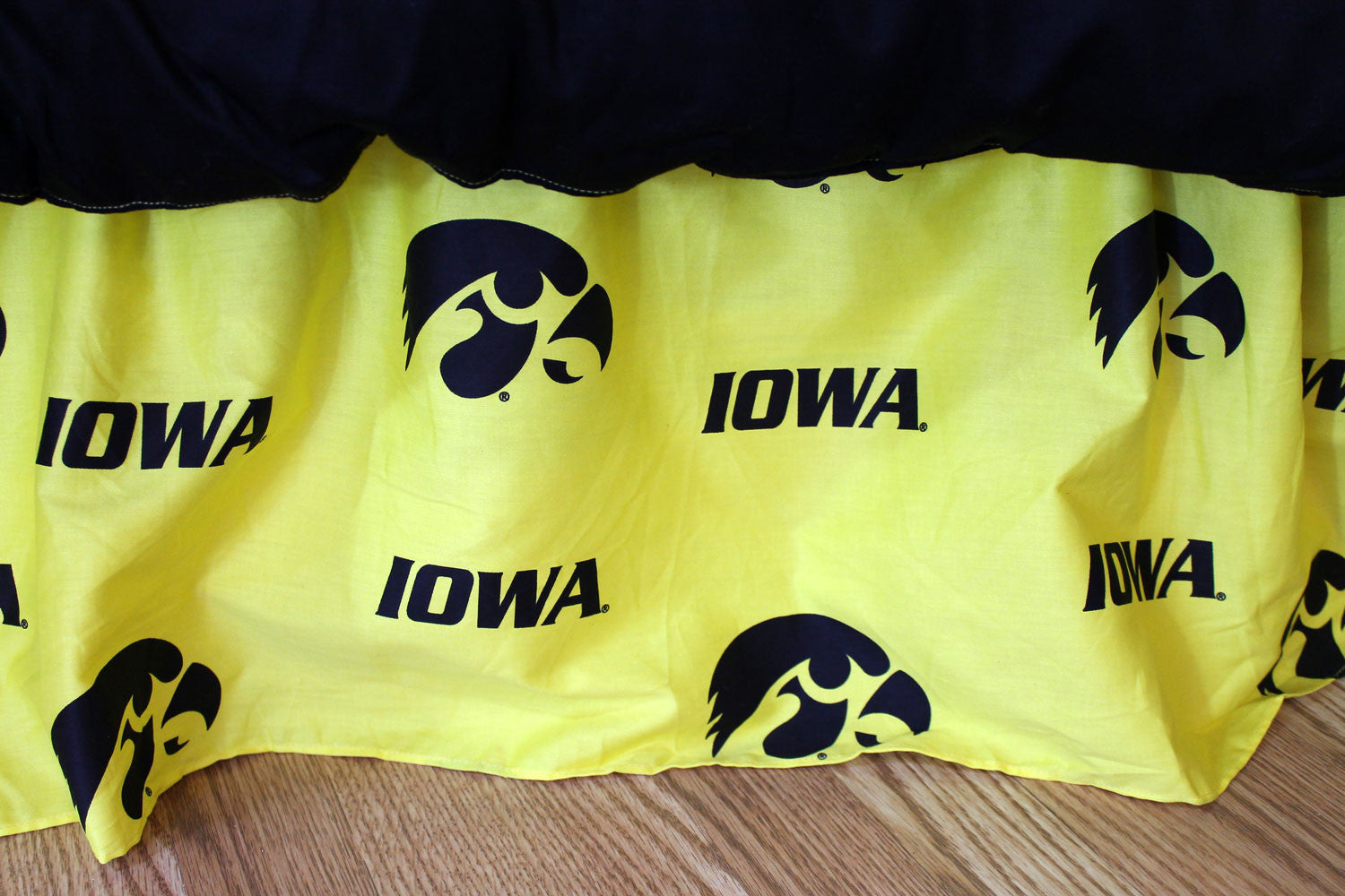Iowa Printed Dust Ruffle King - Iowdrkg By College Covers