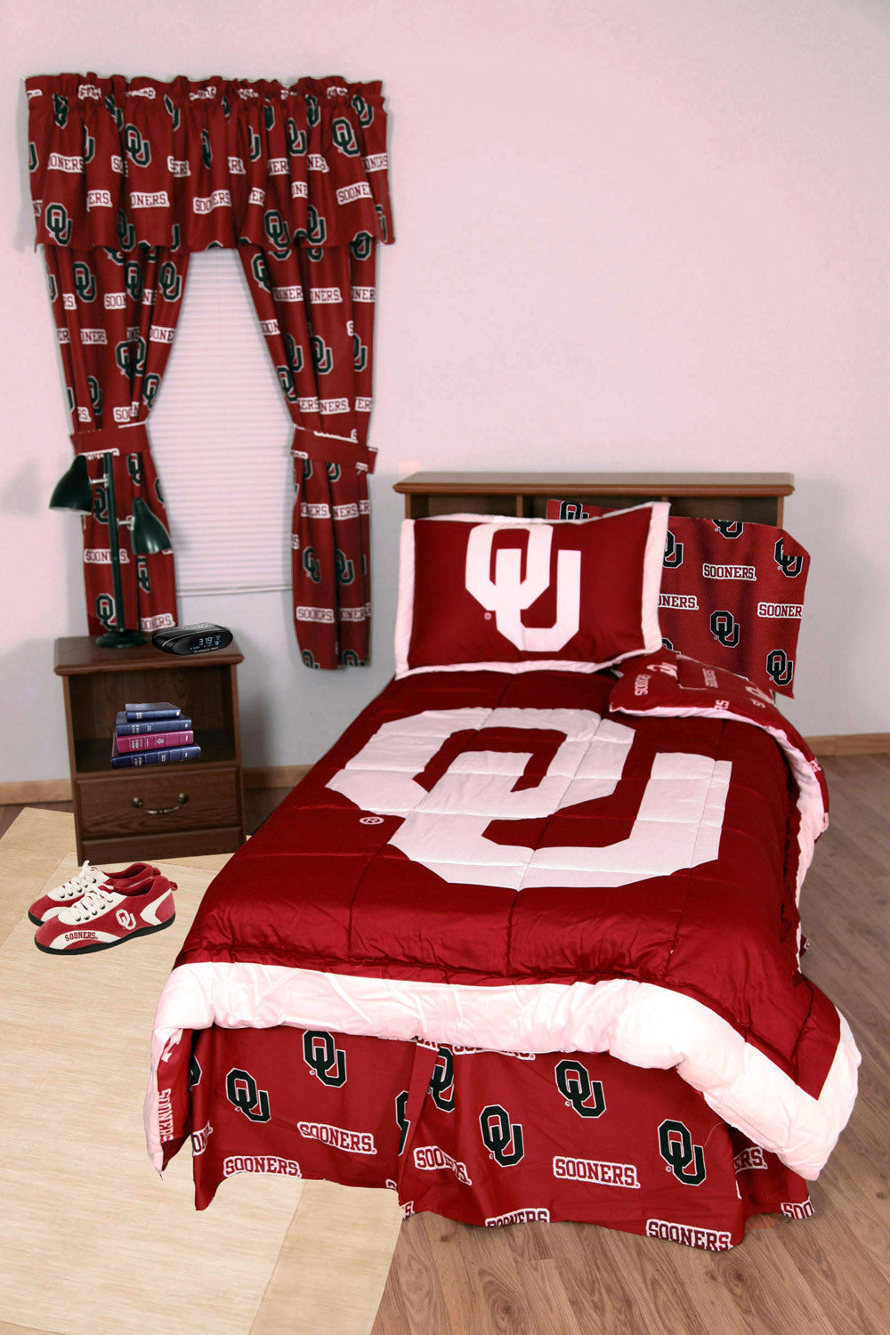 Oklahoma Bed In A Bag Queen - With Team Colored Sheets - Oklbbqu By College Covers