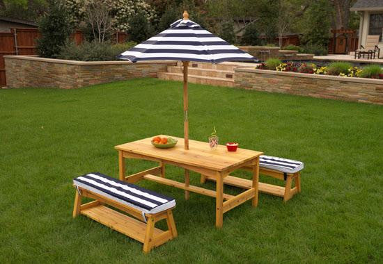 Kidkraft 106 Outdoor Table & Chair Set With Cushions & Navy Stripes