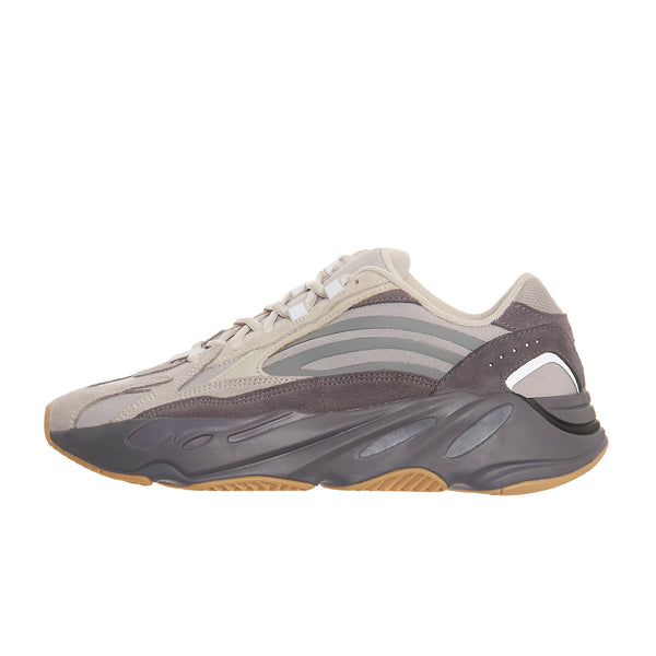 wish yeezy 700