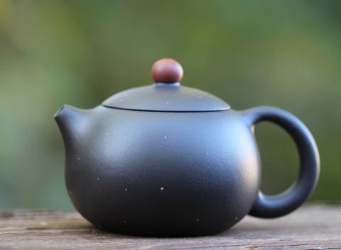 What's Right for You, the Gaiwan or the Teapot? – Meimei Fine Teas