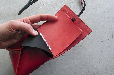 Kakura leather coin case