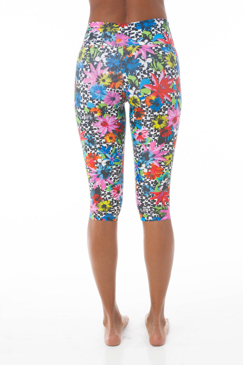 Flower Pop Capri Leggings – KDW Apparel