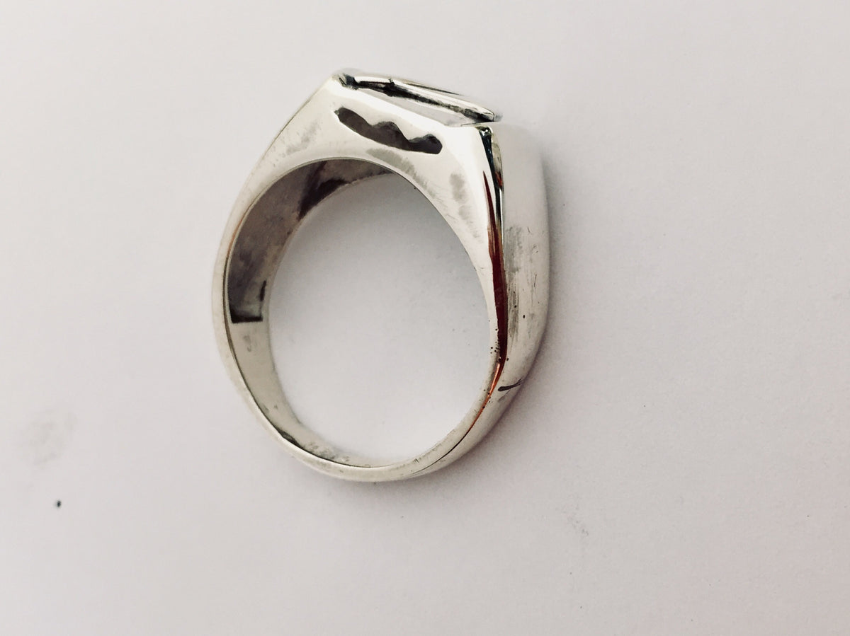 Rectangular Signet Ring with Petite Rowing Blade – Rubini Inc.