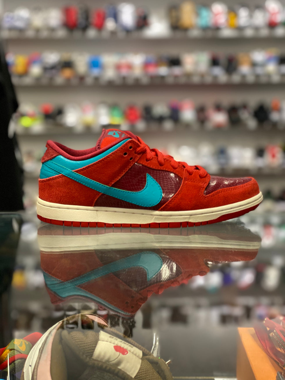 Nike Dunk Low âBrickhouse Turbo Greenâ | Request