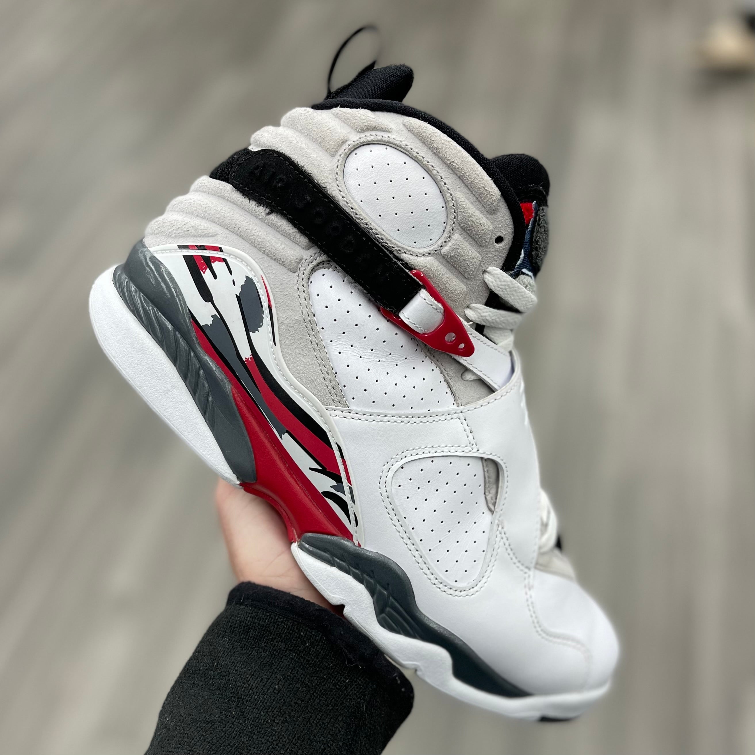 bugs bunny jordan 8s