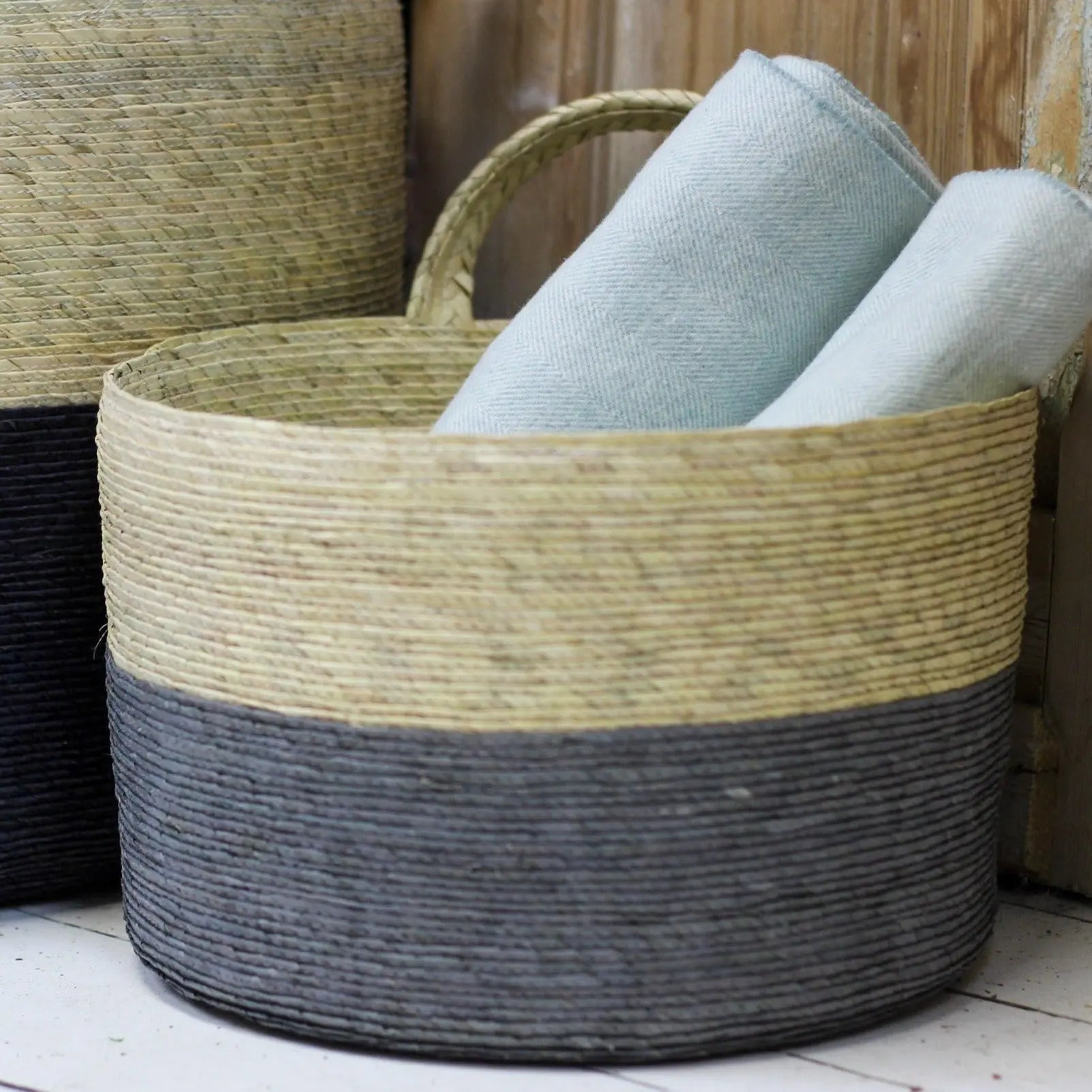 Grey pulut rattan storage baskets with wheels - CRA409SJ