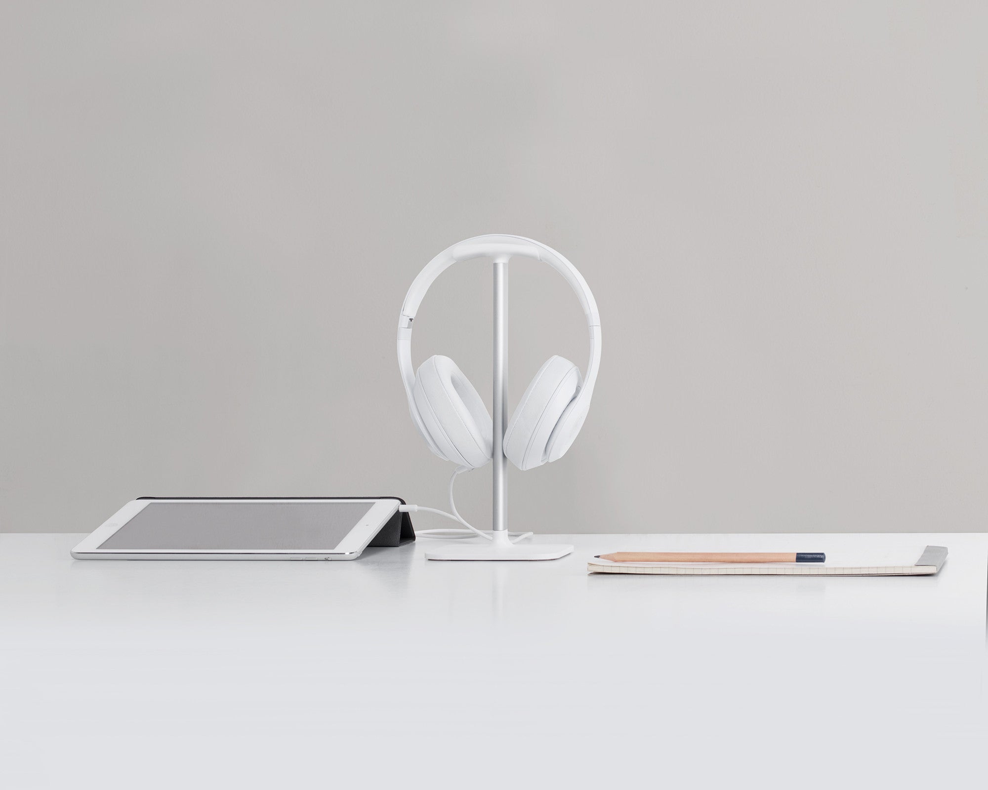 BlueLounge - Posto Headphone Stand - PhoneSmart