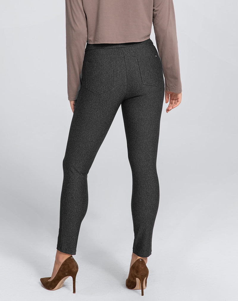 We Put Honeylove Shapewear Magic Into a Pant, The super comfortable and  oh-so-flattering EverReady Pant will make you feel as good as you'll look.  Built-in shaping panels add extra sculpting, and