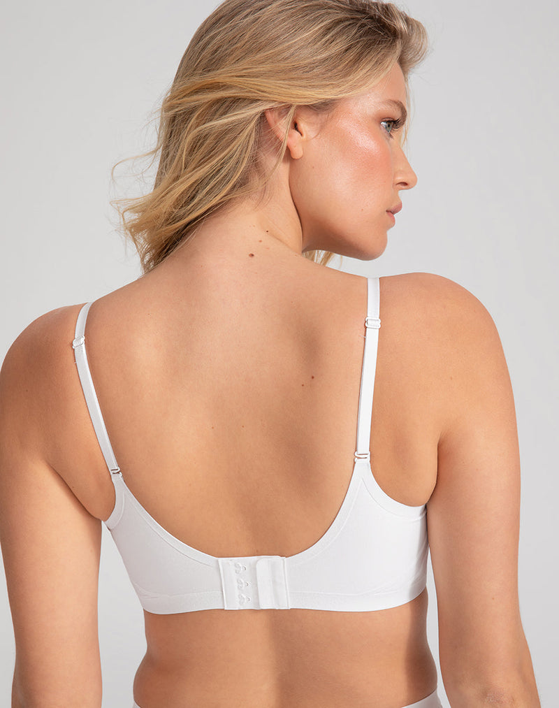 Model Elle wearing Silhouette Bra in size Medium and color Astral, seen from the Back