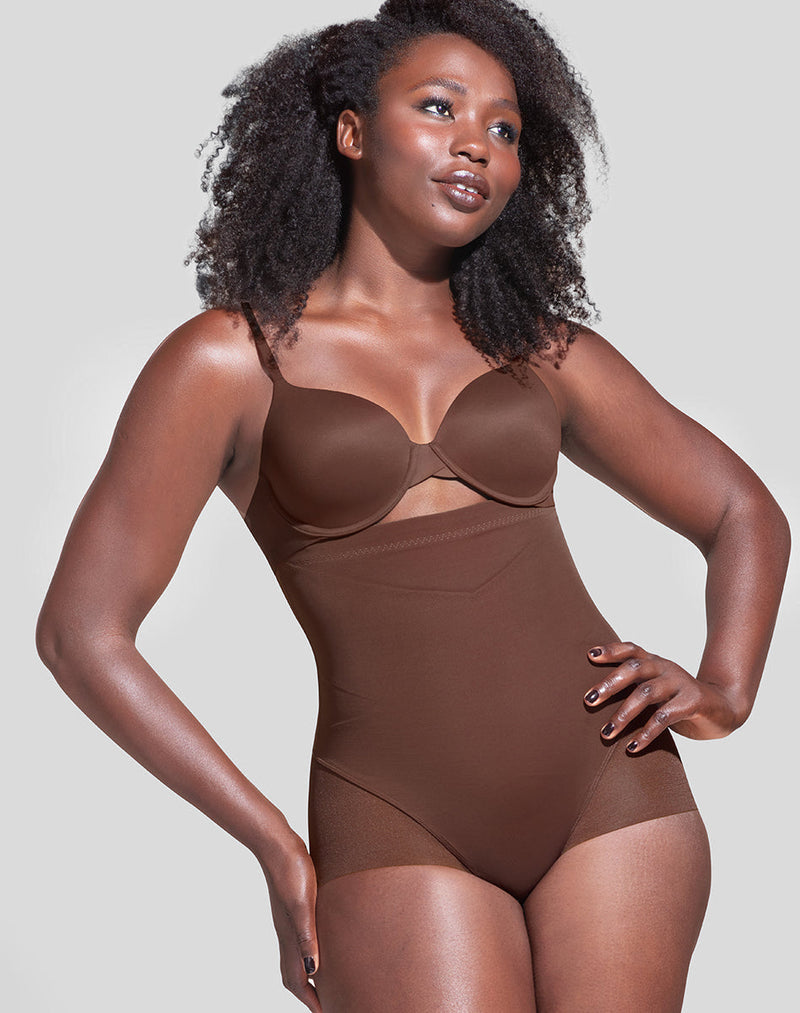 Model Hawa wearing SuperPower Brief in size Medium and color Mocha, seen from the Front