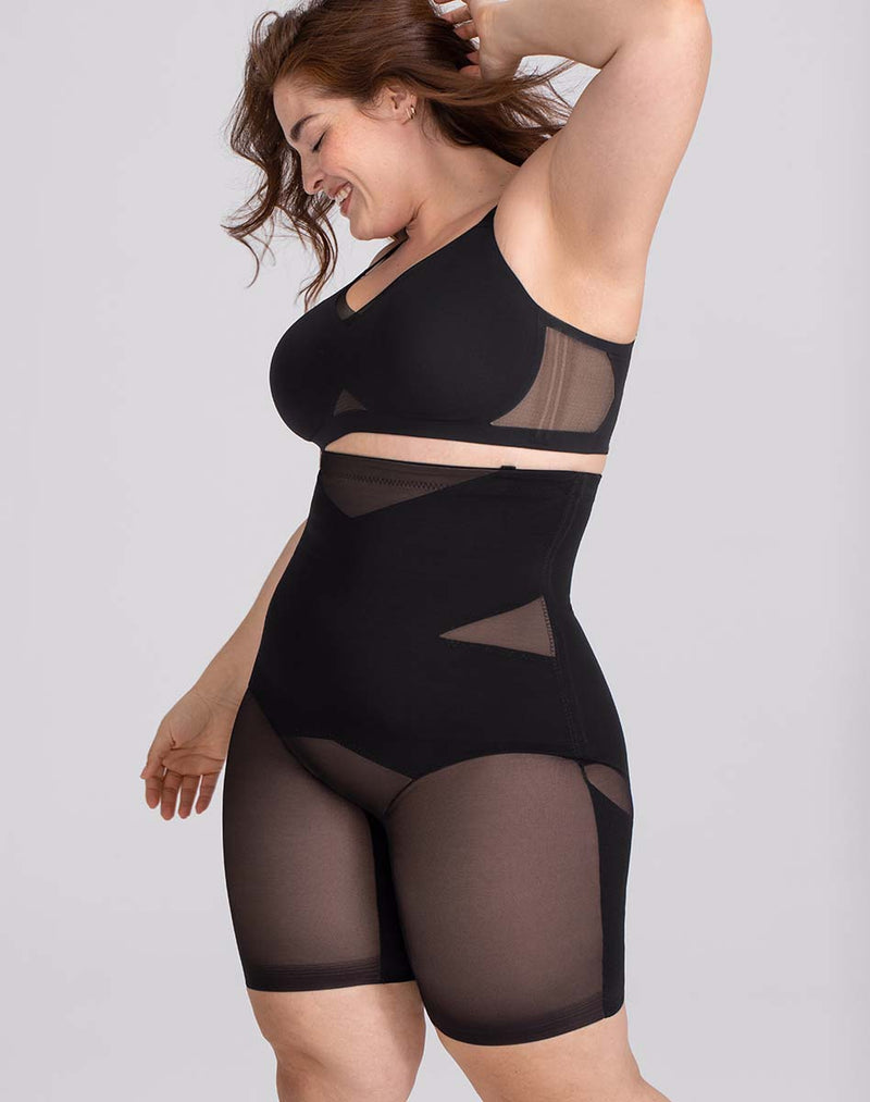 Model Brianna wearing SuperPower Short in size Plus size one and color Runway, seen from the Side