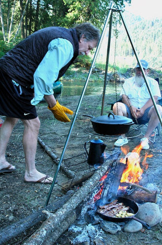 iron skillet on campfire, cooking recipes, montana living