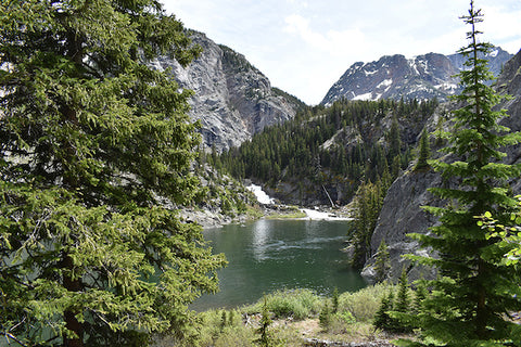 montana living, University of Montana graduate student Daniel Pendergraph, Absaroka-Beartooth Wilderness Area in south central Montana, backcountry lake, UM water study, hiking beartooths montana, david reese