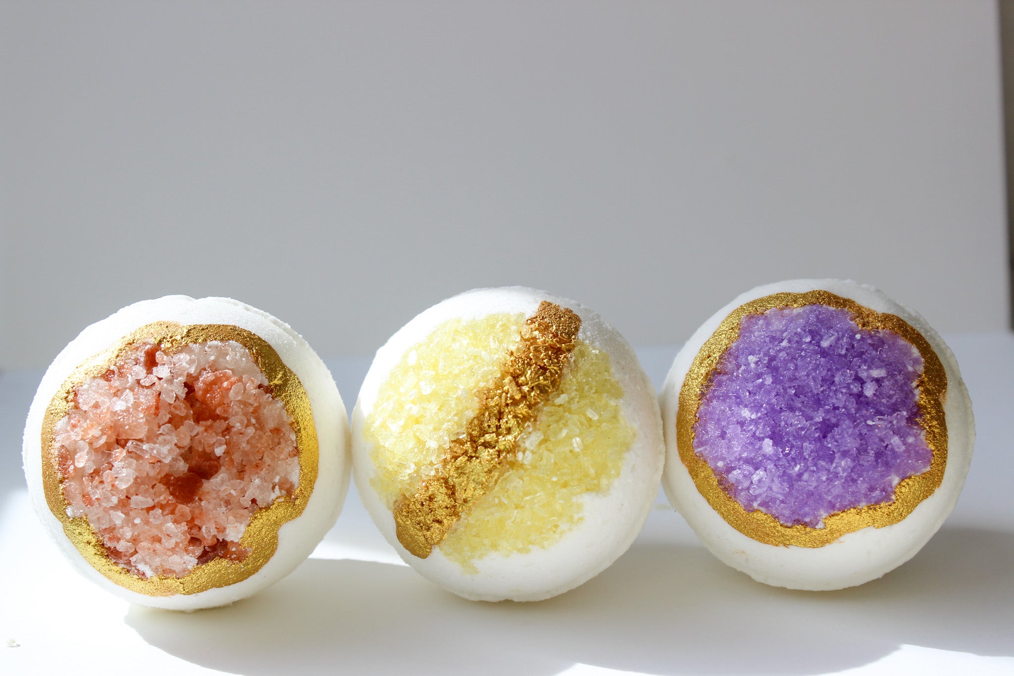 inspirational geode bath bombs