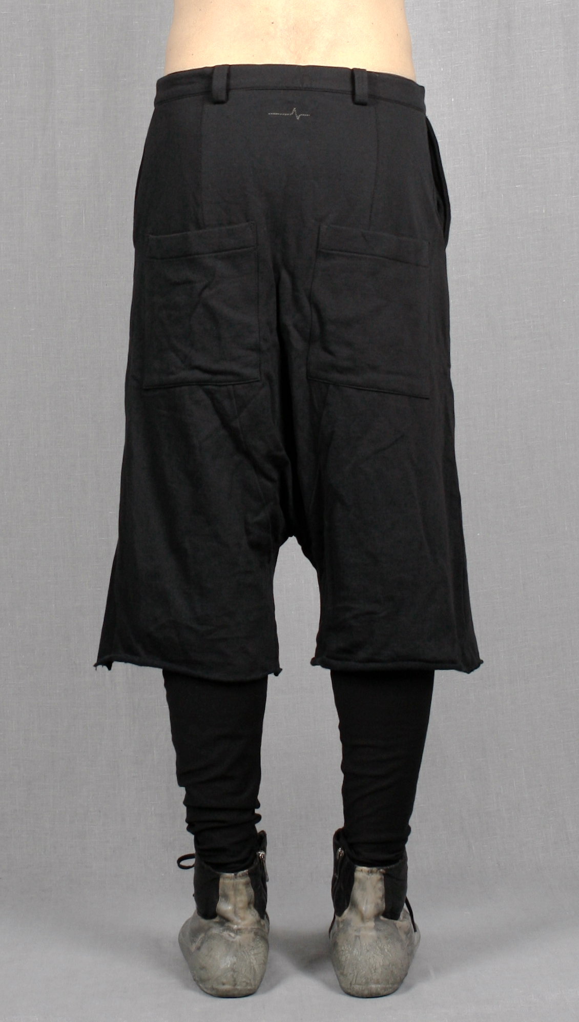 tapered leg shorts