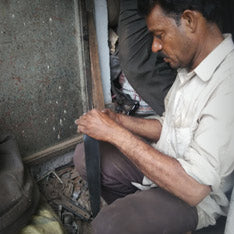 Jaggery Bags - Typical Car Seat Belt Buckle removal process