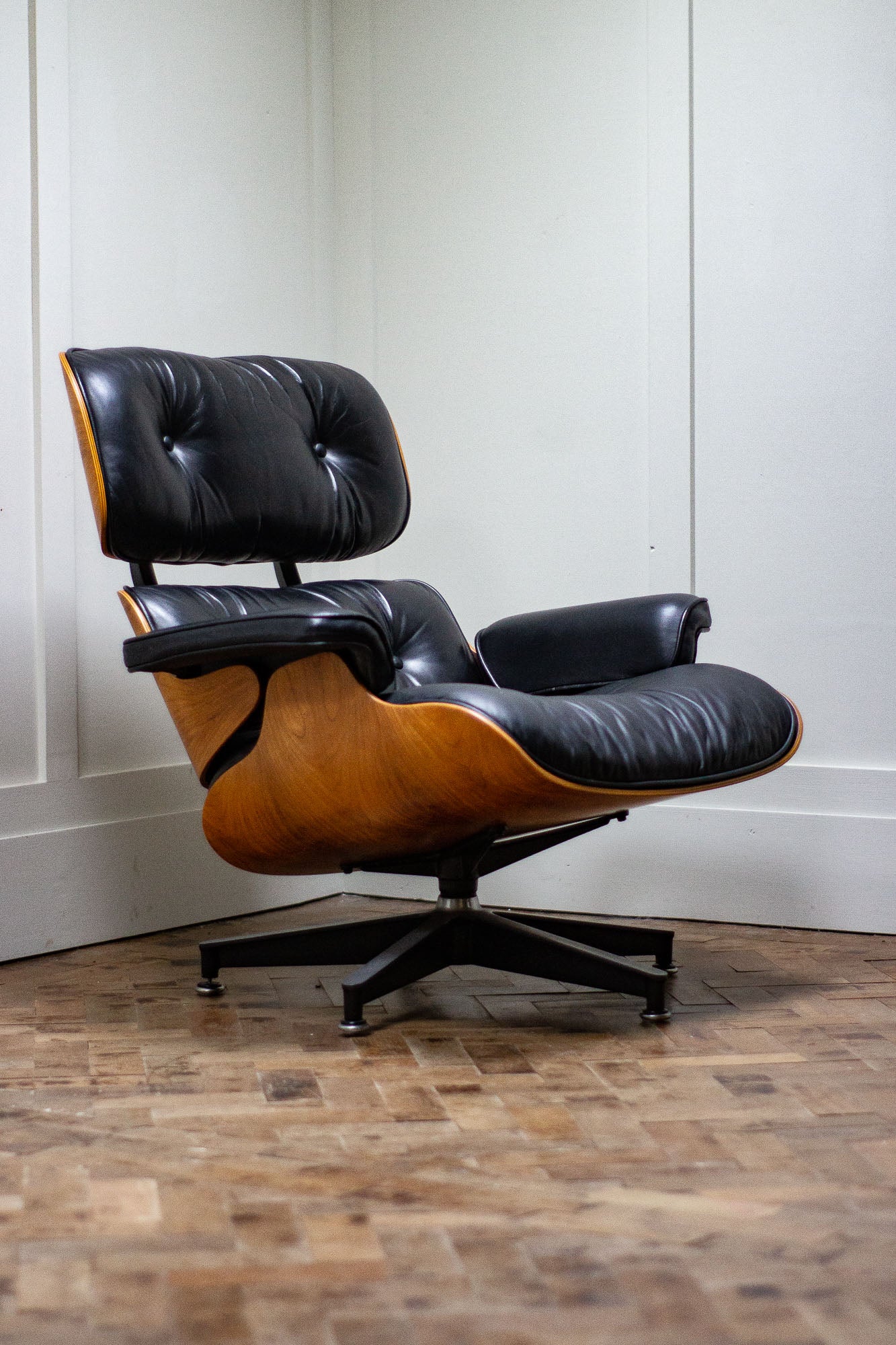 Original Charles Ray Eames Lounge Chair By Herman Miller
